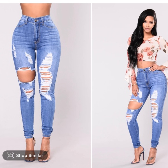 Fashion Nova - medium wash jeans - stretch - Picture 1 of 3